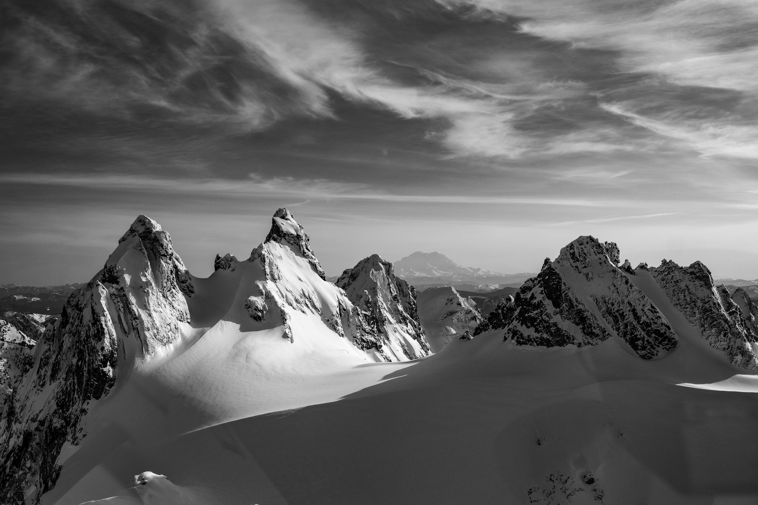 Snoqualmie High Peaks Traverse, April 2025